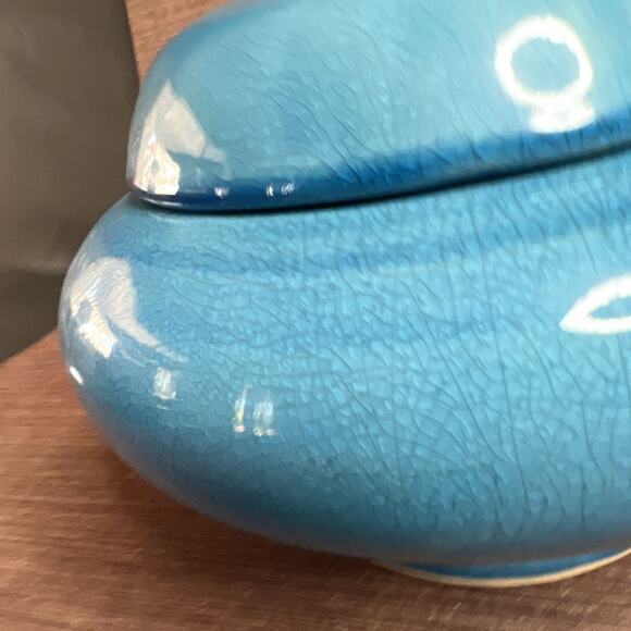 Vintage Turquoise Ceramic Bowl with Lid – Beehive Style, 9.75″ × 9″, Excellent - Picture 6 of 11